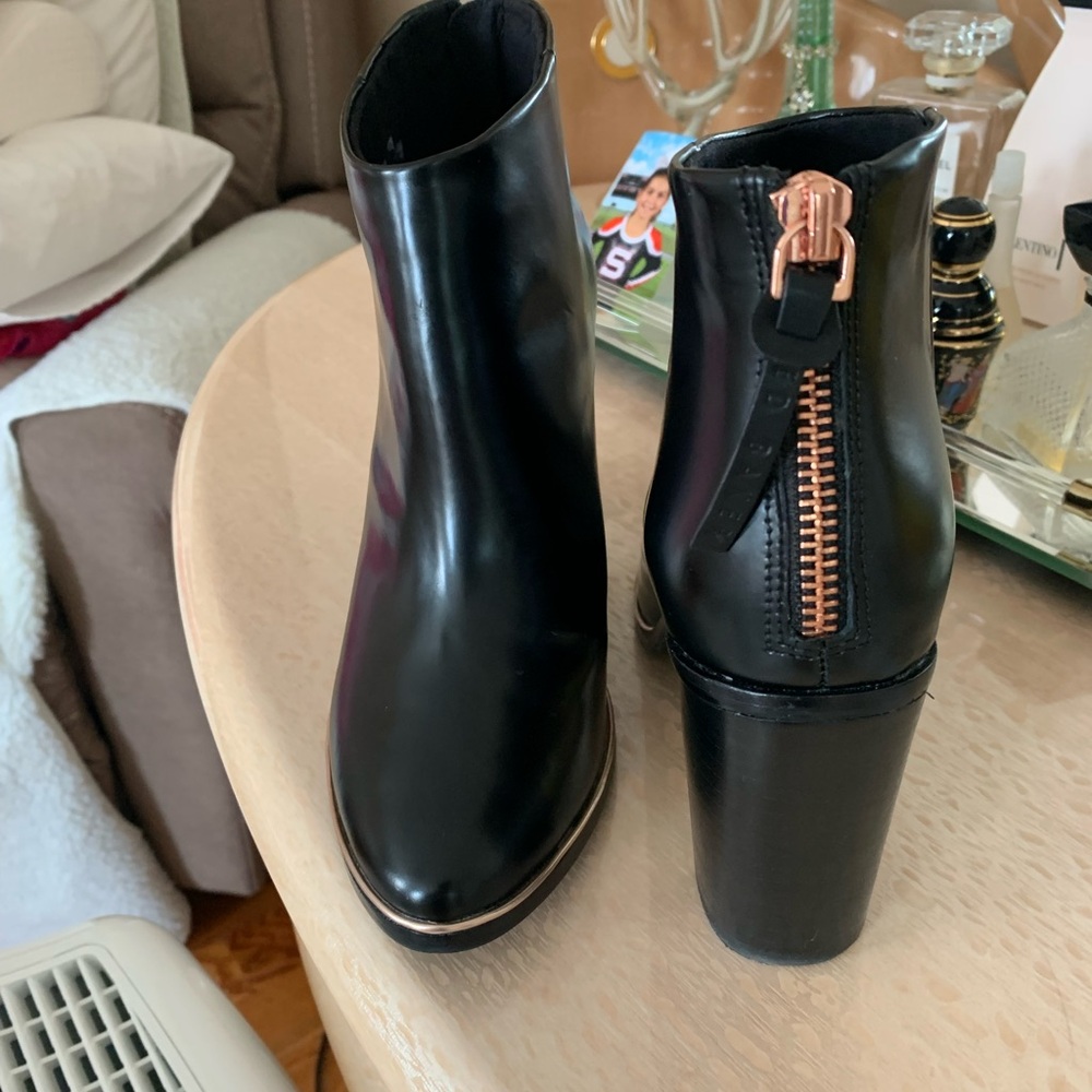 Ted Baker Booties 37.5 - Picture 1 of 3